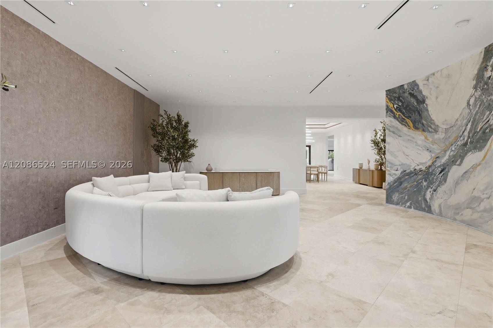415 Holiday Dr, Hallandale Beach FL 33009