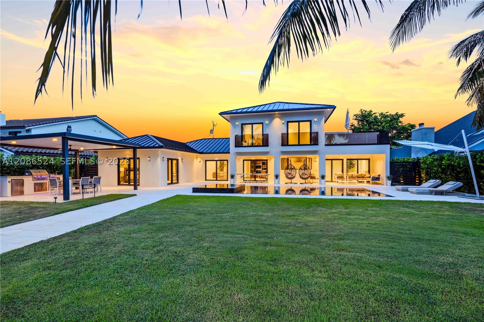 415 Holiday Dr, Hallandale Beach FL 33009
