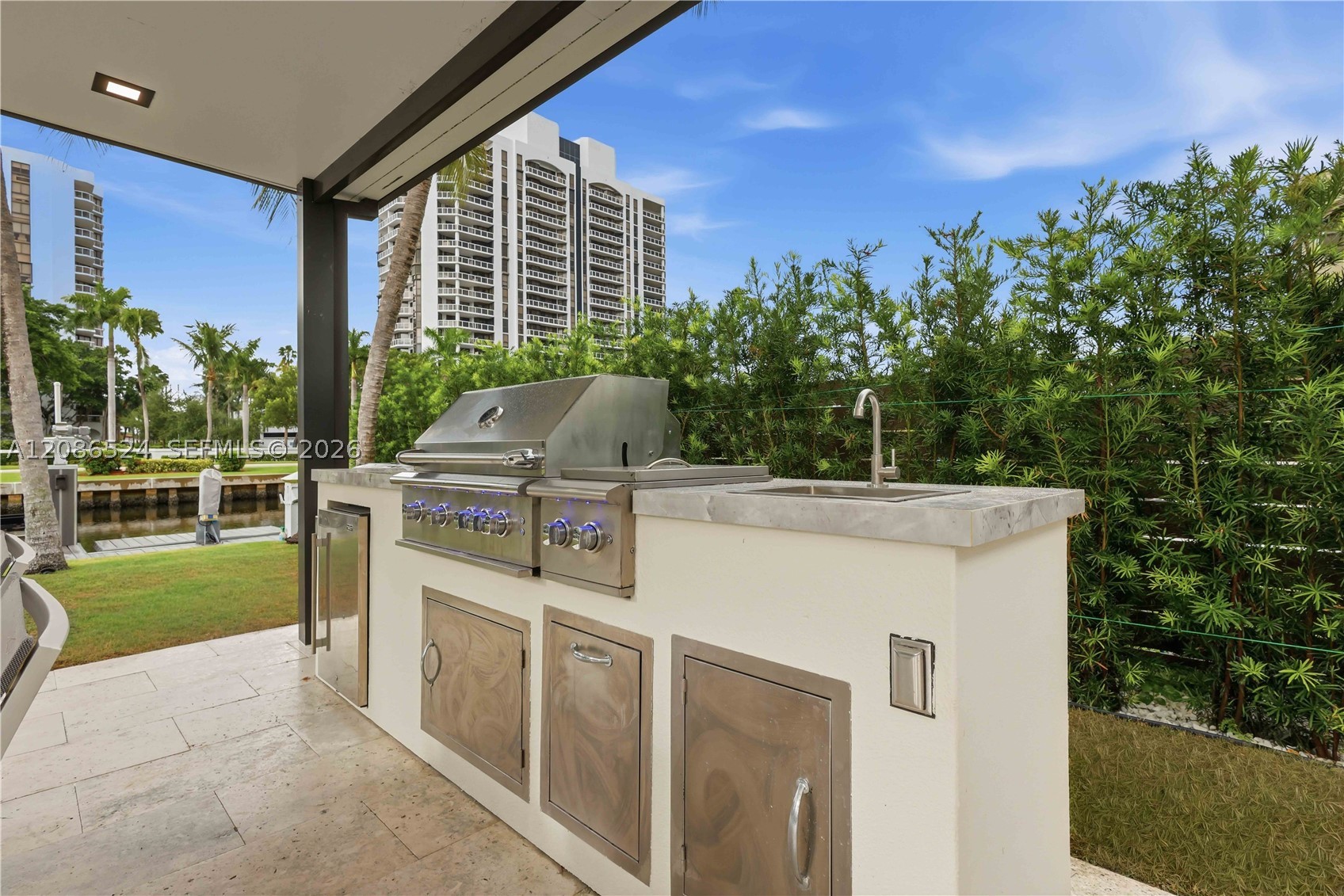 415 Holiday Dr, Hallandale Beach FL 33009