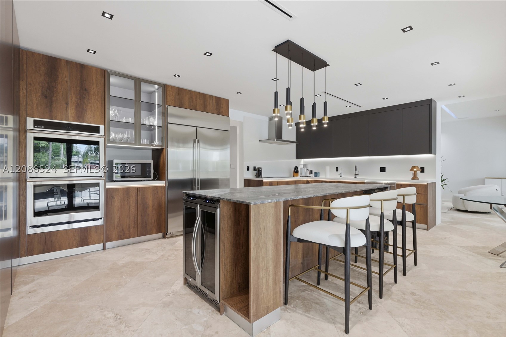 415 Holiday Dr, Hallandale Beach FL 33009