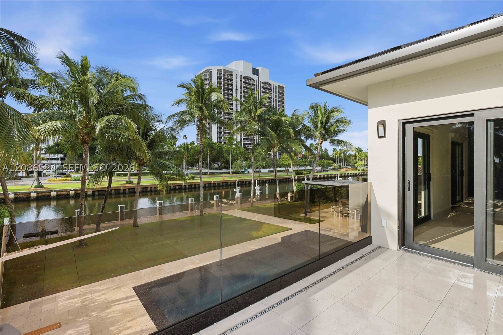 415 Holiday Dr, Hallandale Beach FL 33009