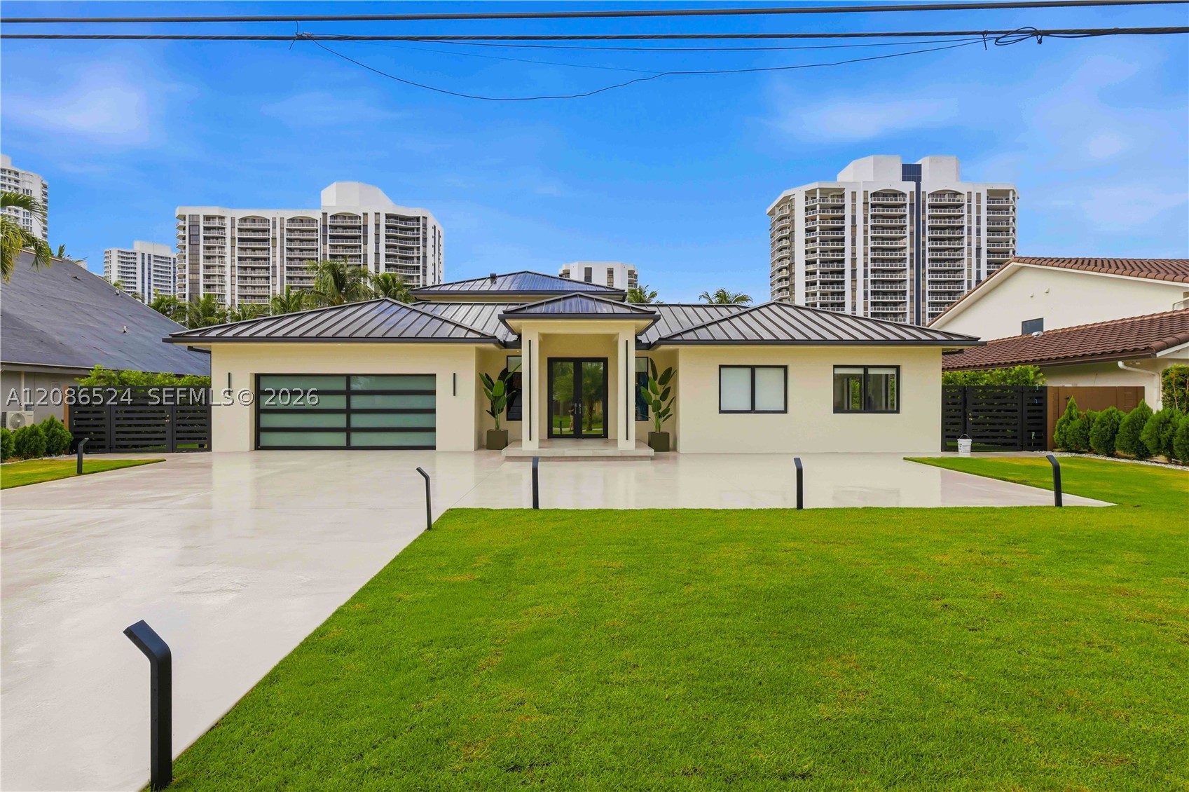 415 Holiday Dr, Hallandale Beach FL 33009