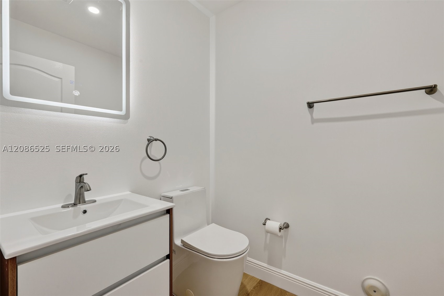 11115 W Okeechobee Rd #118, Hialeah Gardens FL 33018