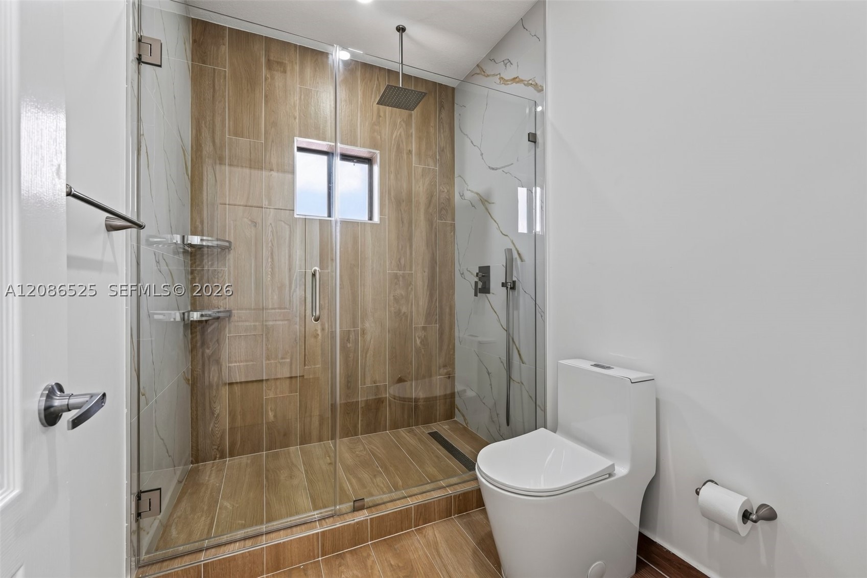 11115 W Okeechobee Rd #118, Hialeah Gardens FL 33018
