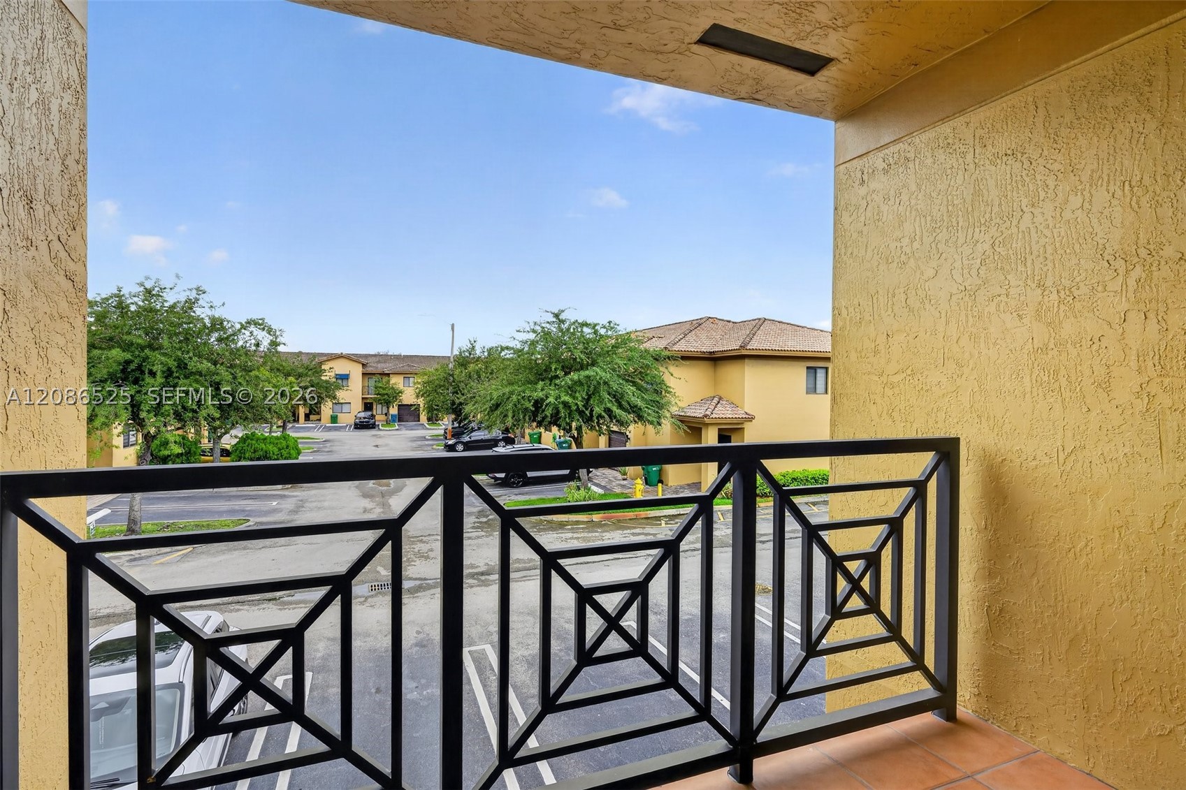 11115 W Okeechobee Rd #118, Hialeah Gardens FL 33018