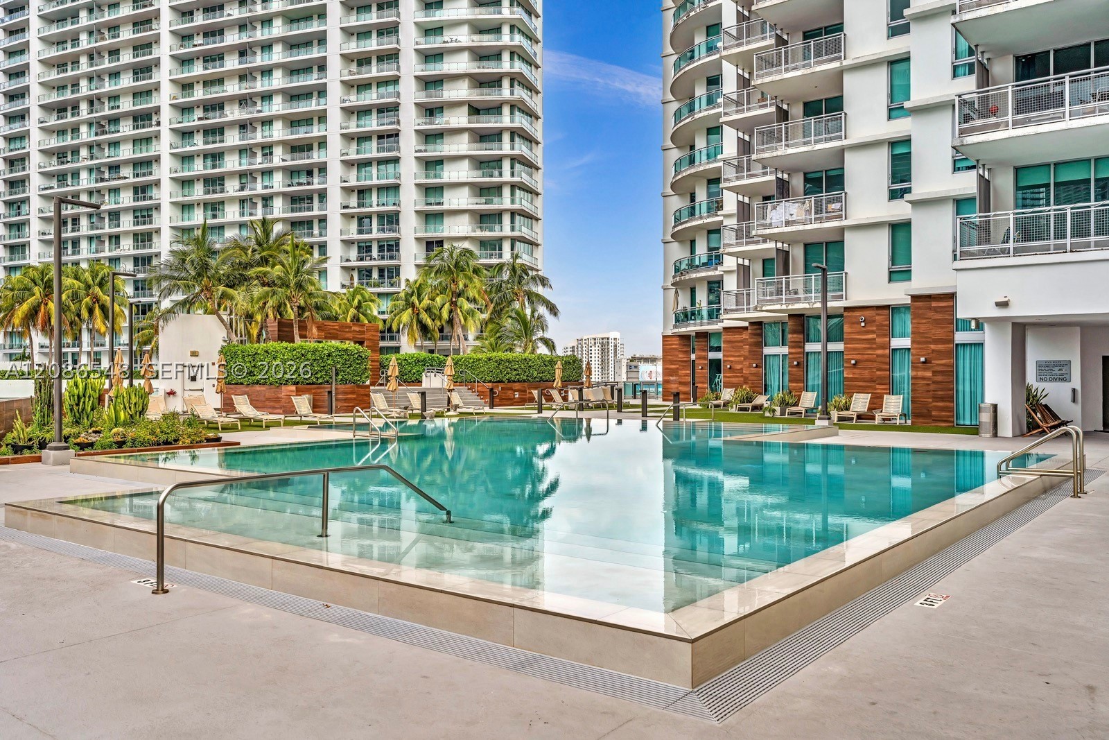 350 S Miami Ave #3605, Miami FL 33130