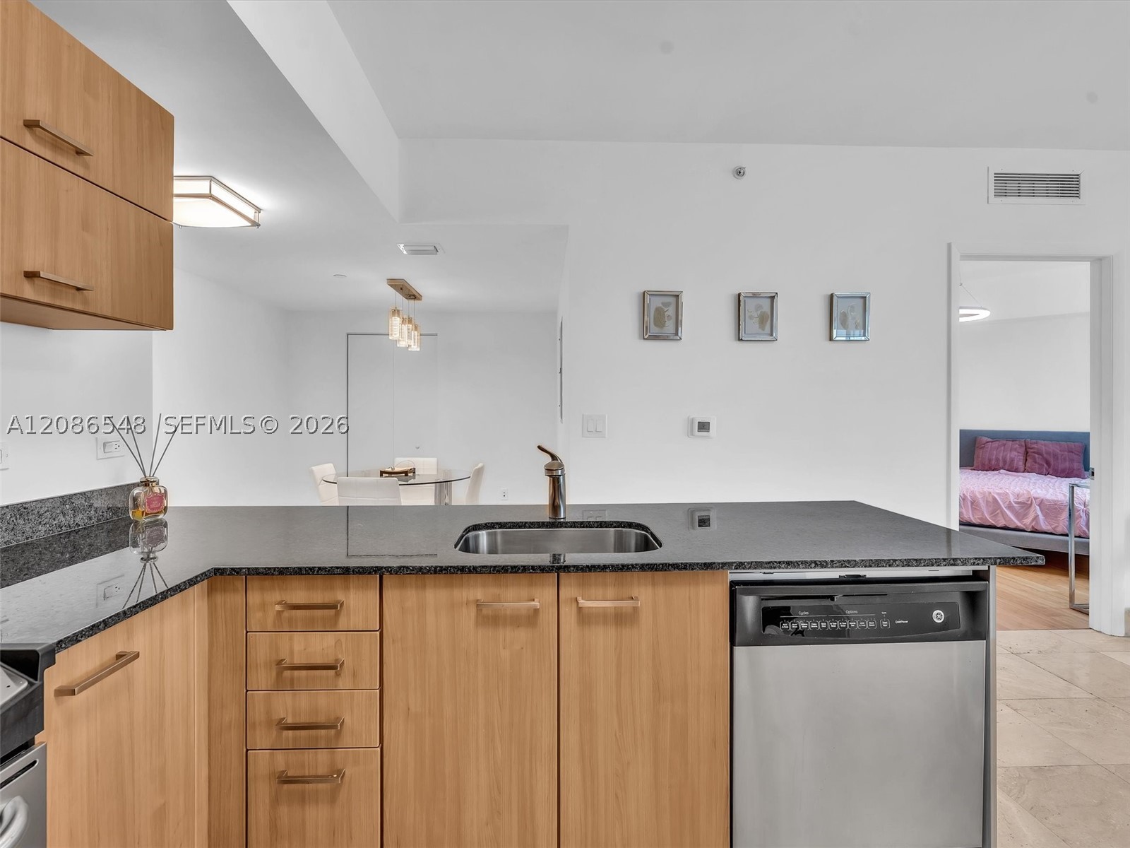 350 S Miami Ave #3605, Miami FL 33130
