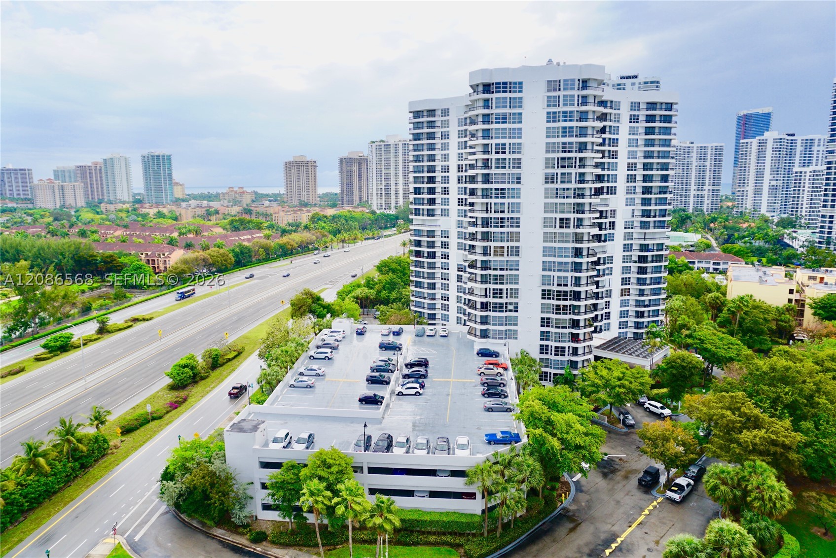 3400 NE 192nd St #606, Aventura FL 33180