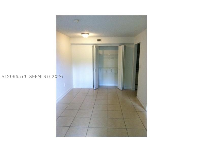 1740 NW N River Dr #117, Miami FL 33125