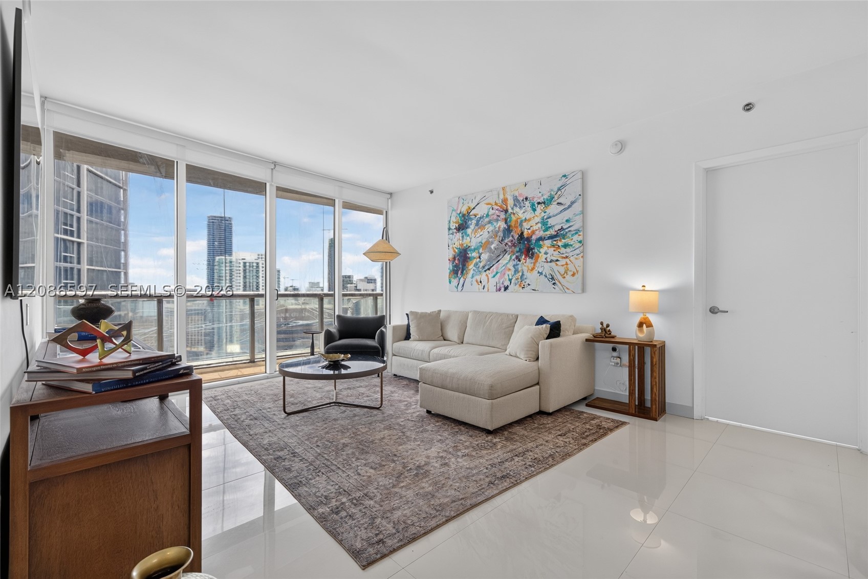 475 Brickell Ave #4613, Miami FL 33131