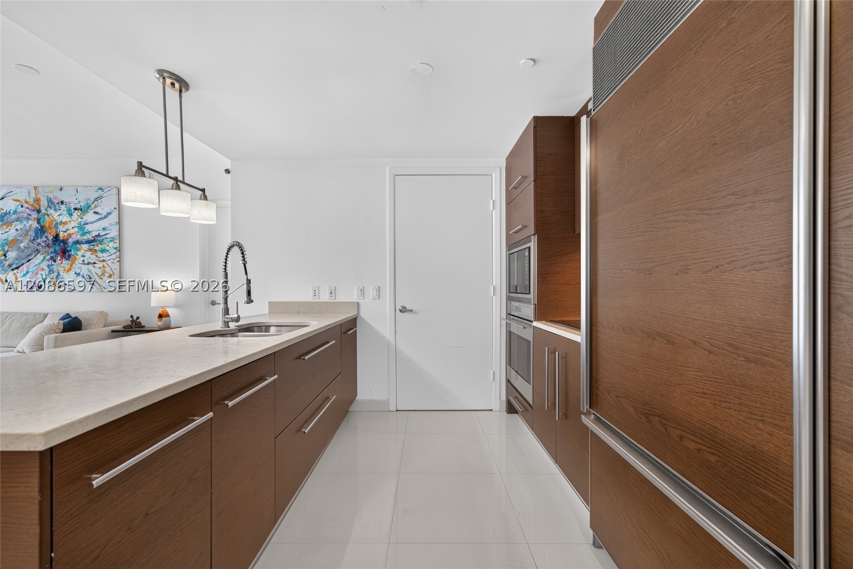 475 Brickell Ave #4613, Miami FL 33131