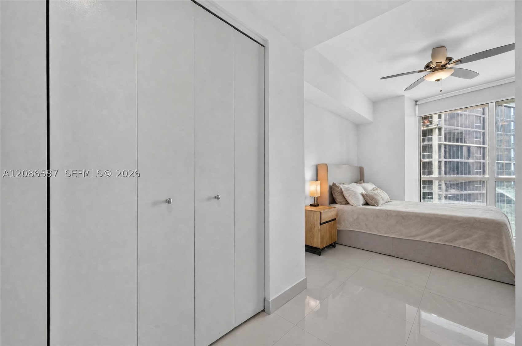 475 Brickell Ave #4613, Miami FL 33131