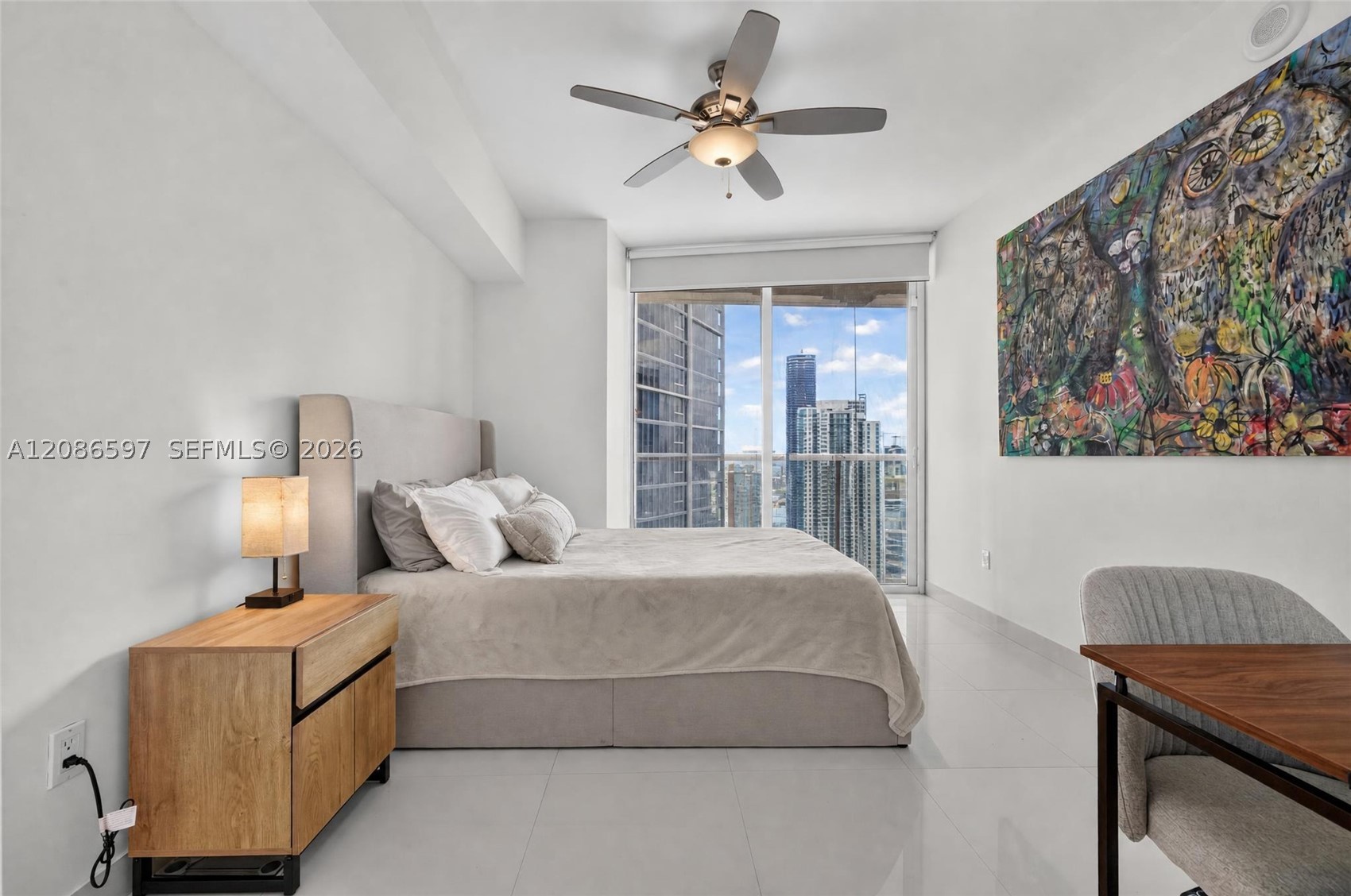475 Brickell Ave #4613, Miami FL 33131