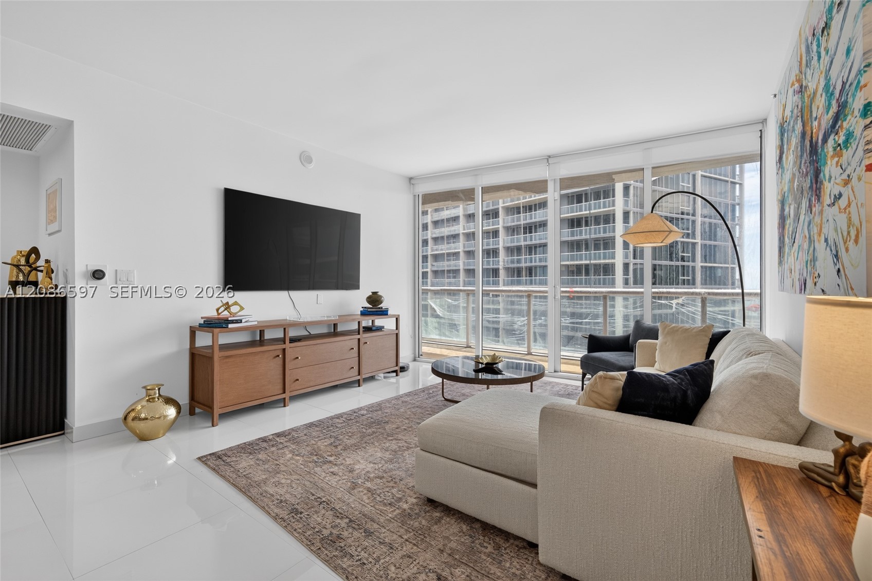 475 Brickell Ave #4613, Miami FL 33131