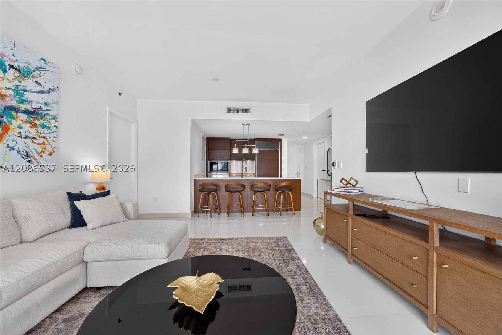 475 Brickell Ave #4613, Miami FL 33131