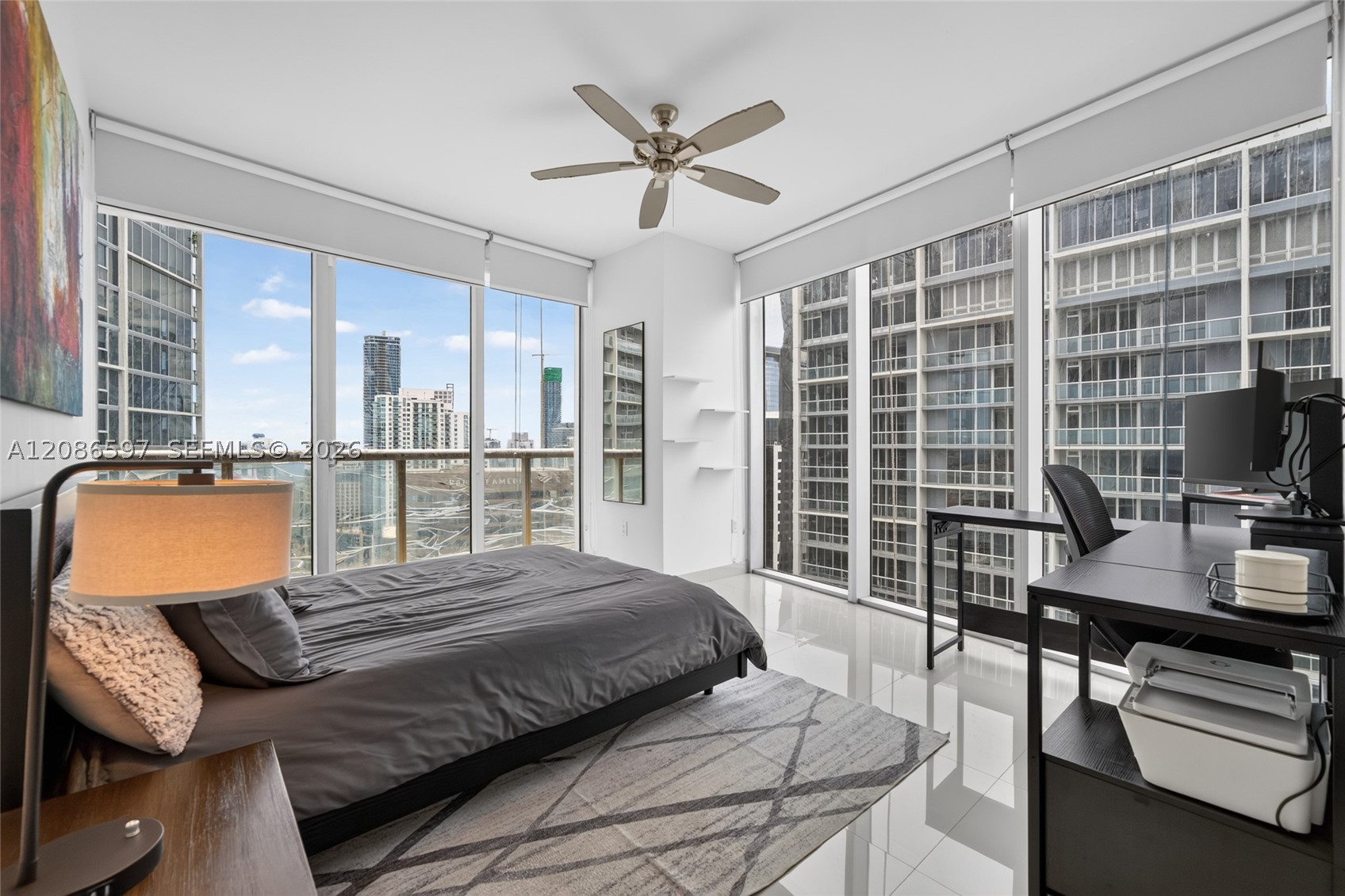 475 Brickell Ave #4613, Miami FL 33131