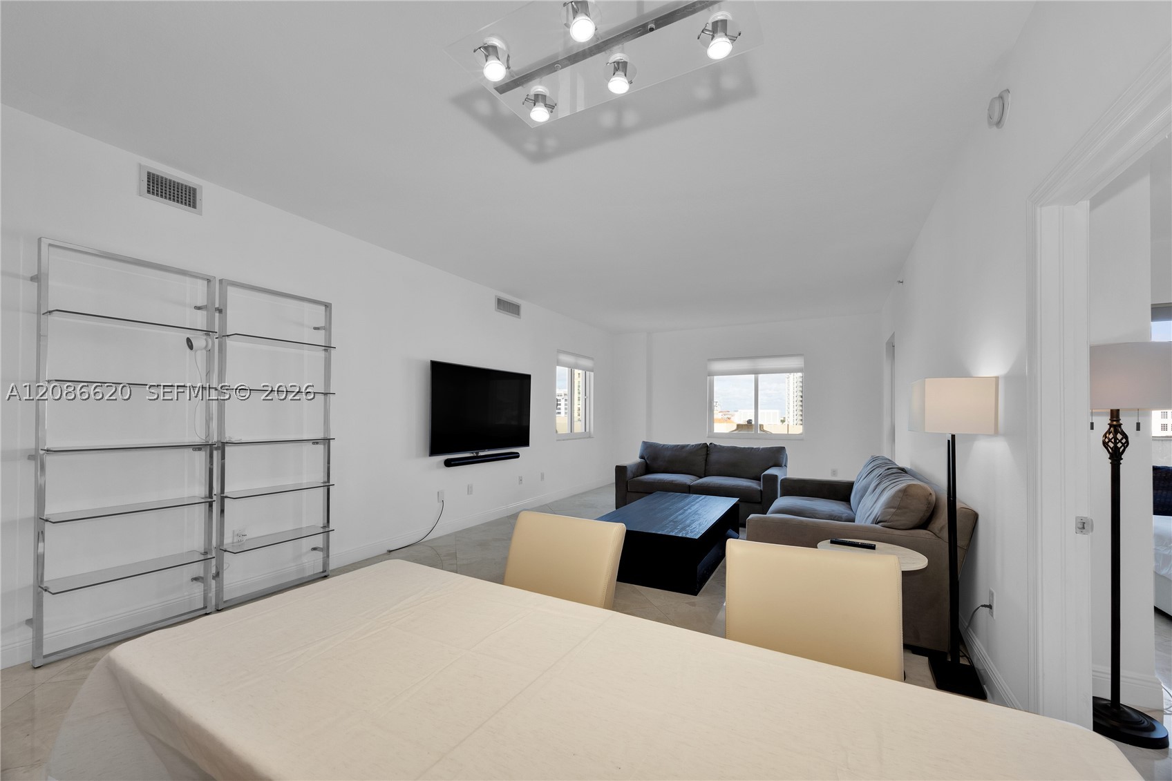 10 Aragon Ave #810, Coral Gables FL 33134