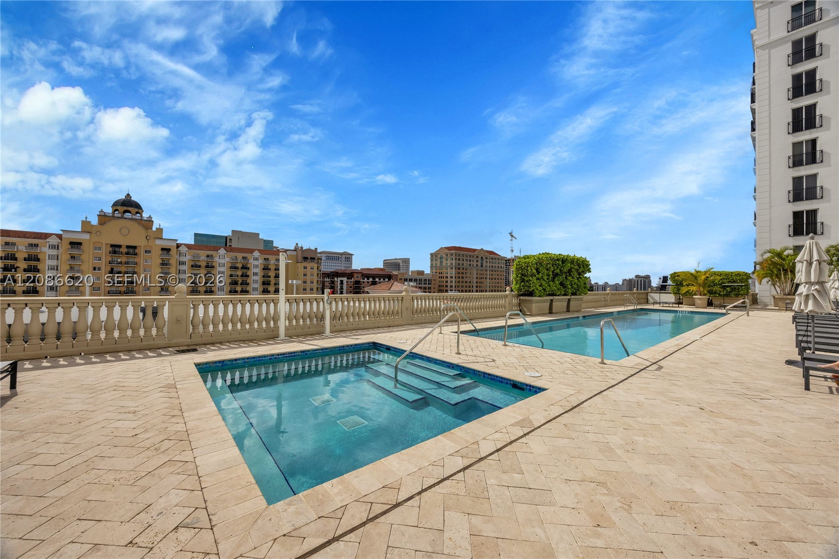 10 Aragon Ave #810, Coral Gables FL 33134