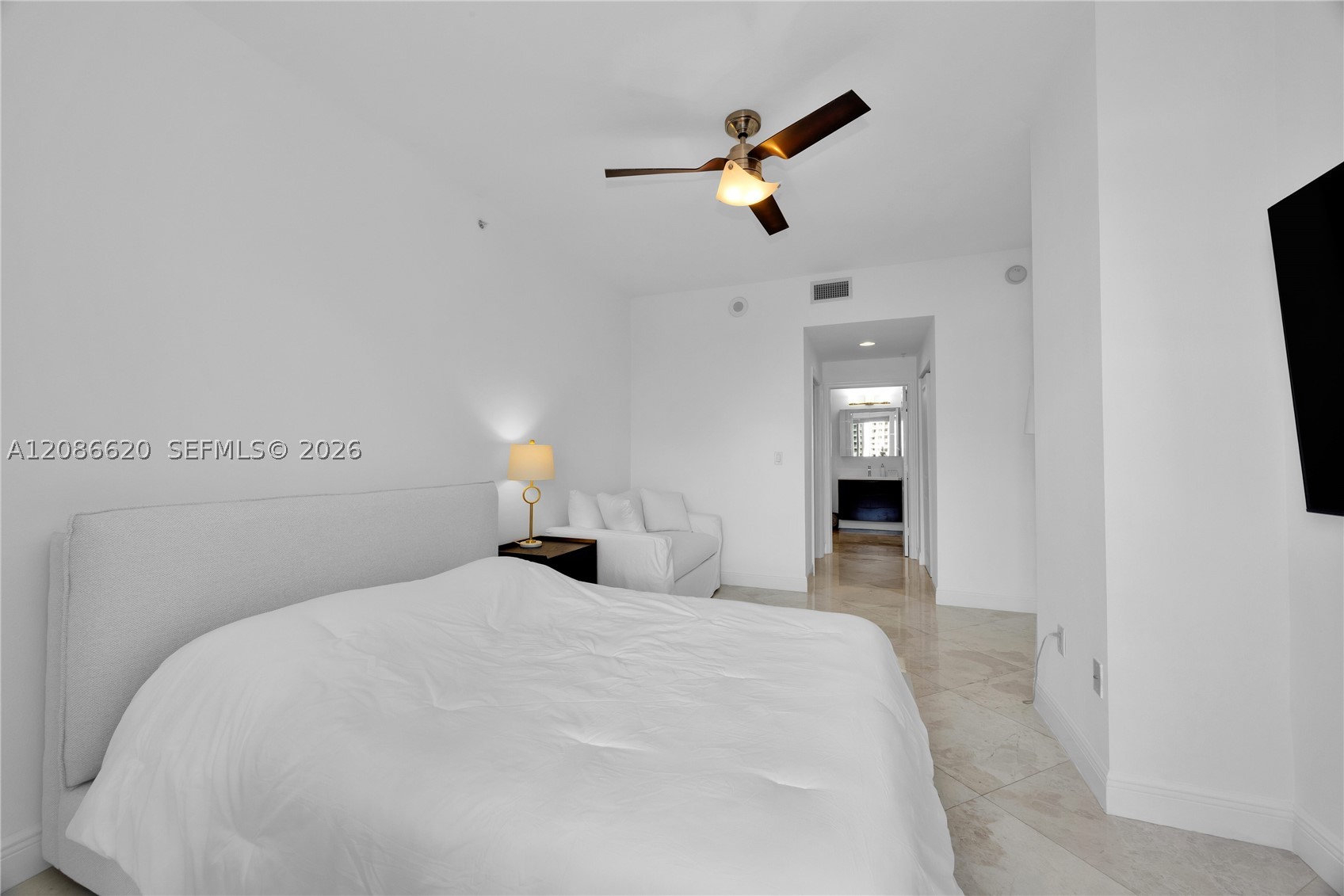 10 Aragon Ave #810, Coral Gables FL 33134