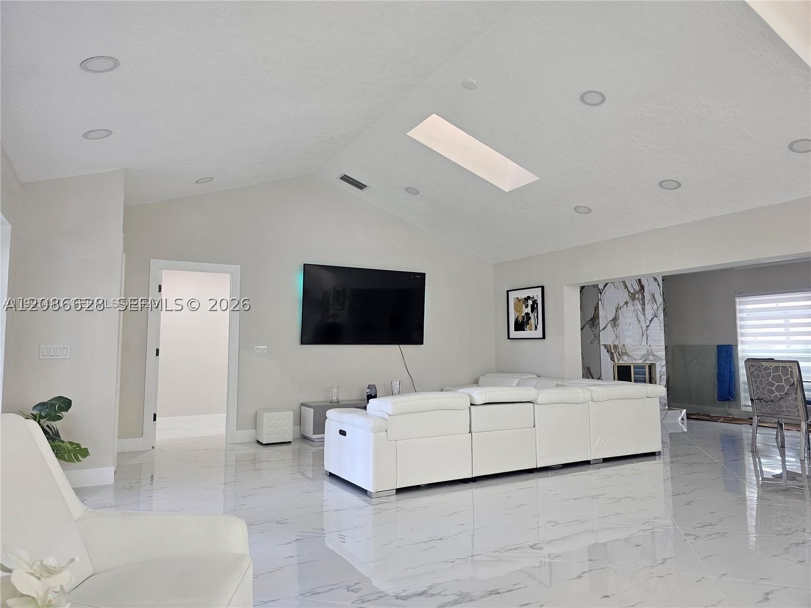 4 Alford Ct, Palm Beach Gardens FL 33418