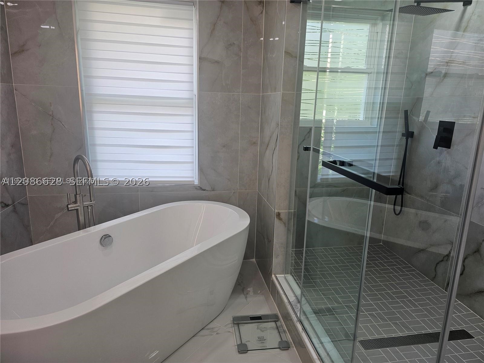 4 Alford Ct, Palm Beach Gardens FL 33418