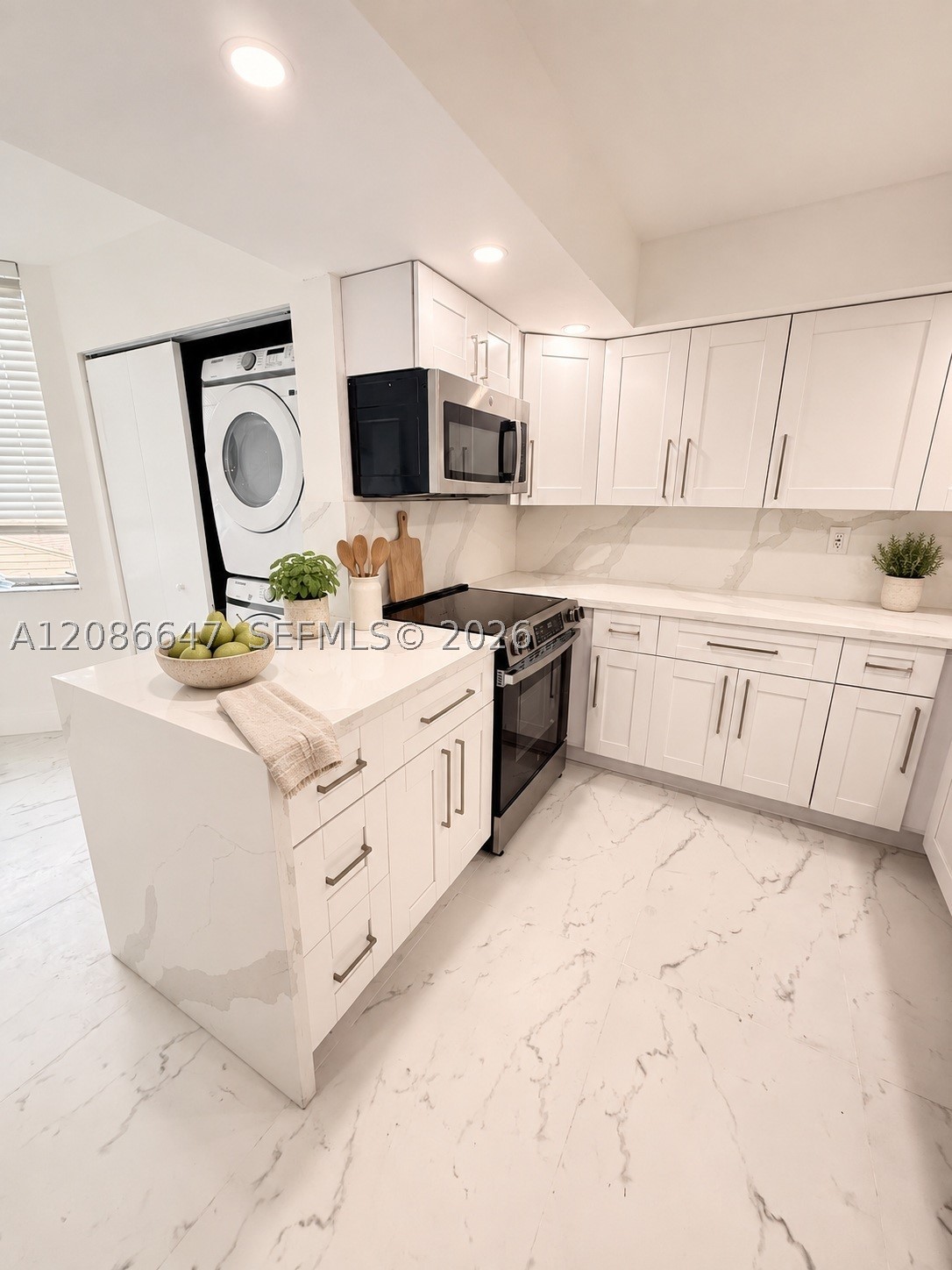 1811 Sabal Palm Dr #202, Davie FL 33324