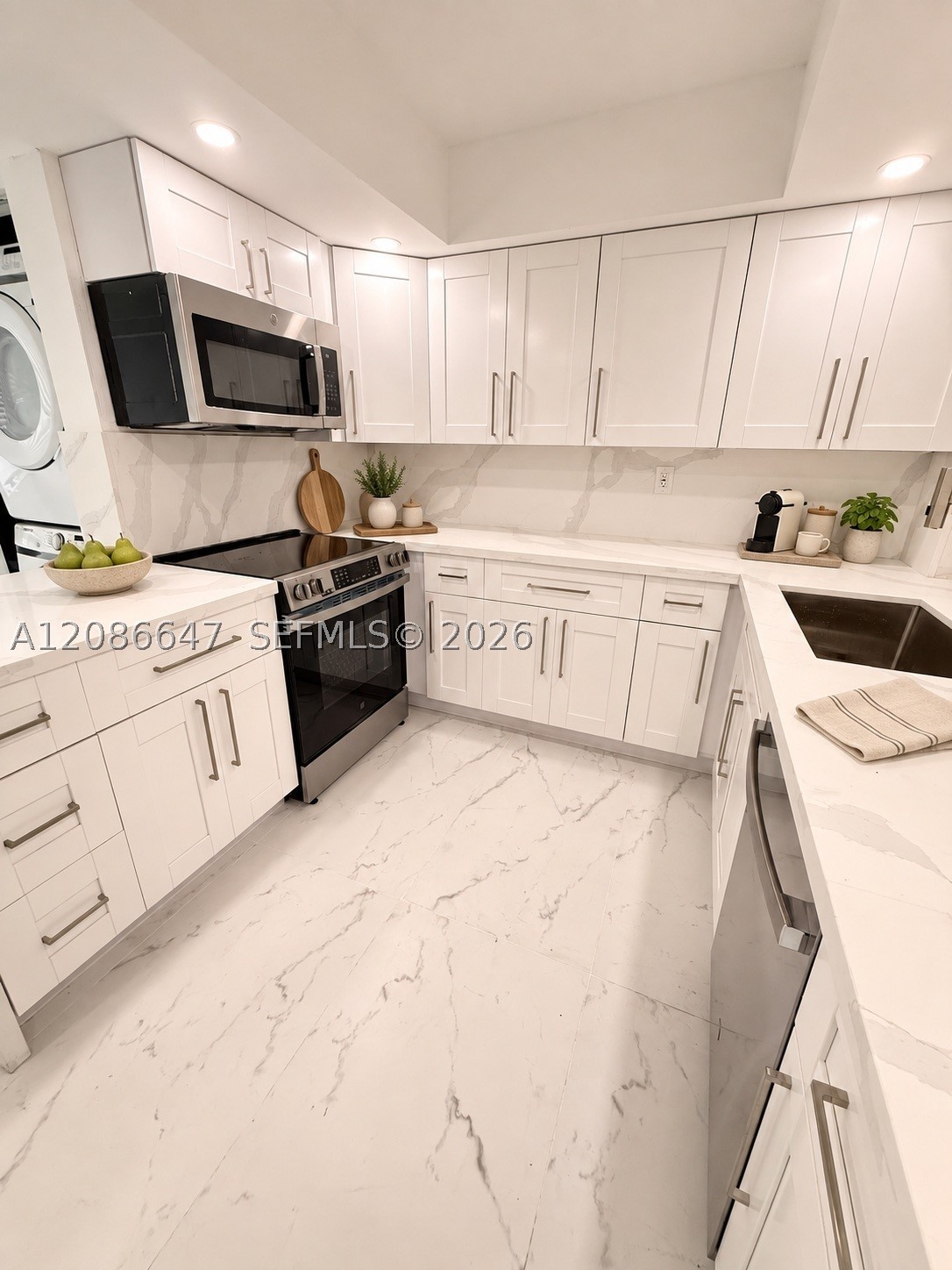 1811 Sabal Palm Dr #202, Davie FL 33324