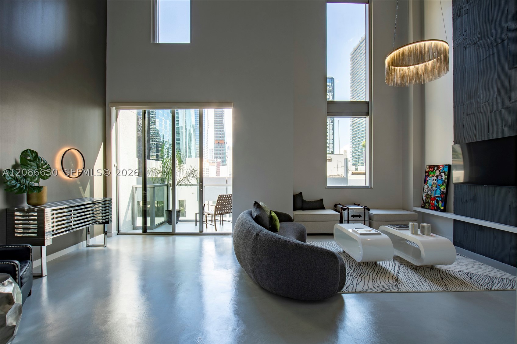 1060 Brickell Ave #1015, Miami FL 33131