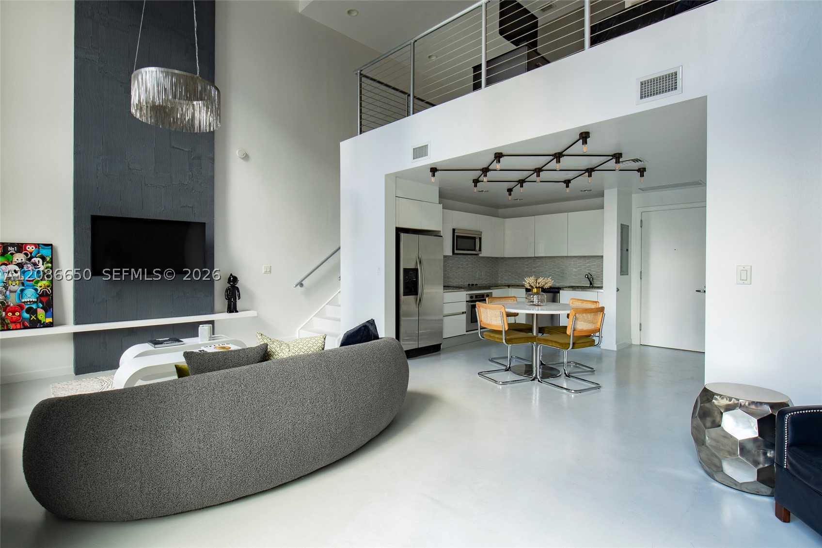 1060 Brickell Ave #1015, Miami FL 33131