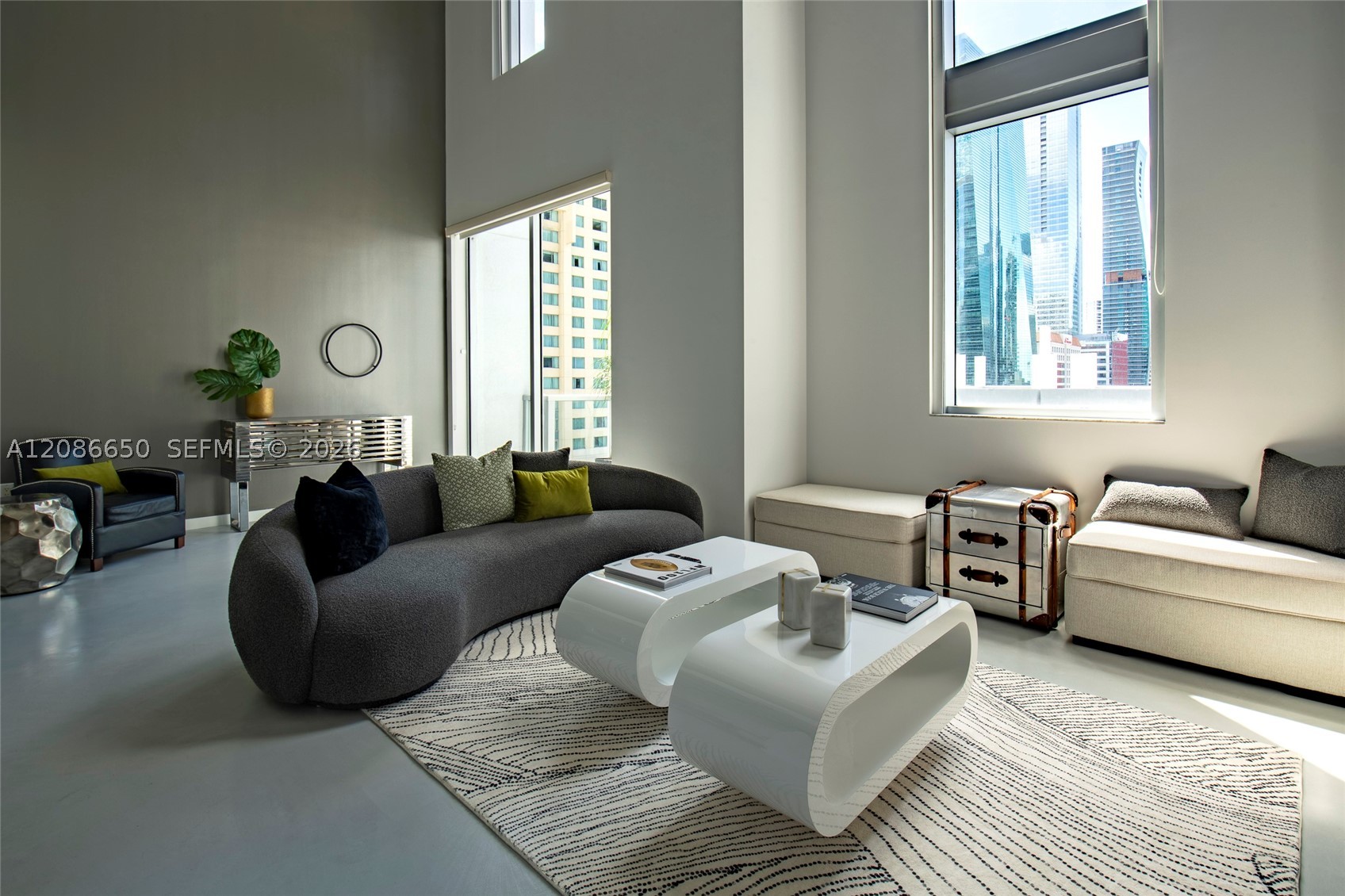 1060 Brickell Ave #1015, Miami FL 33131