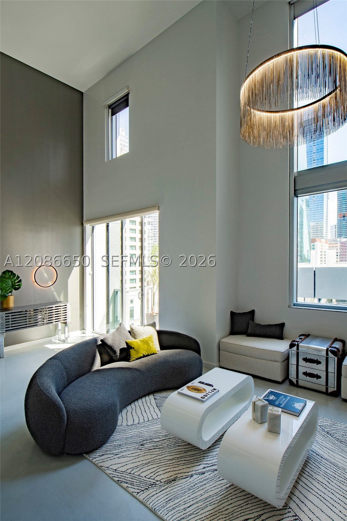 1060 Brickell Ave #1015, Miami FL 33131