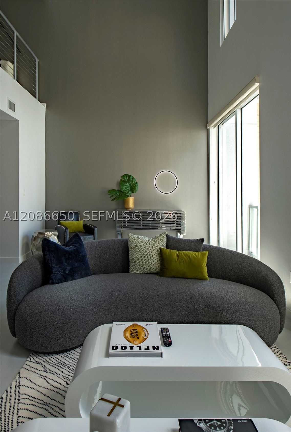1060 Brickell Ave #1015, Miami FL 33131