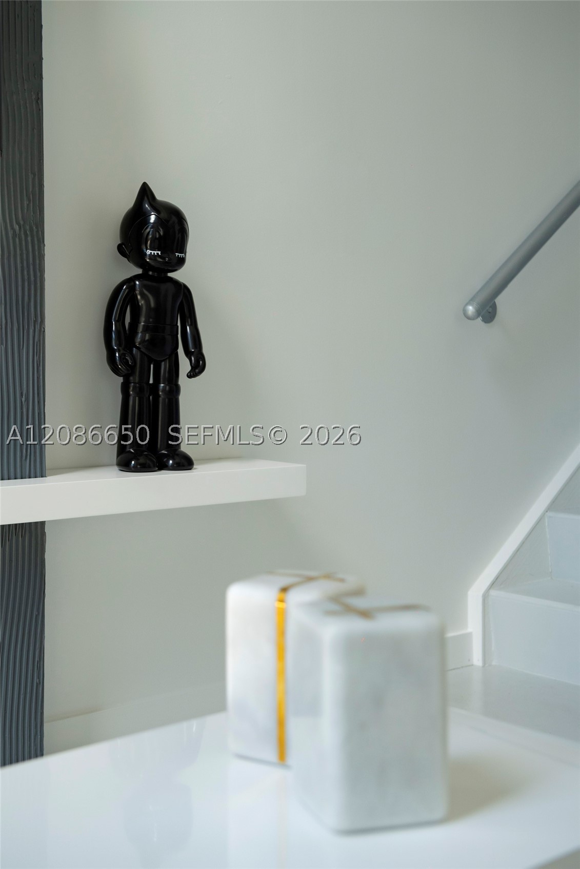1060 Brickell Ave #1015, Miami FL 33131