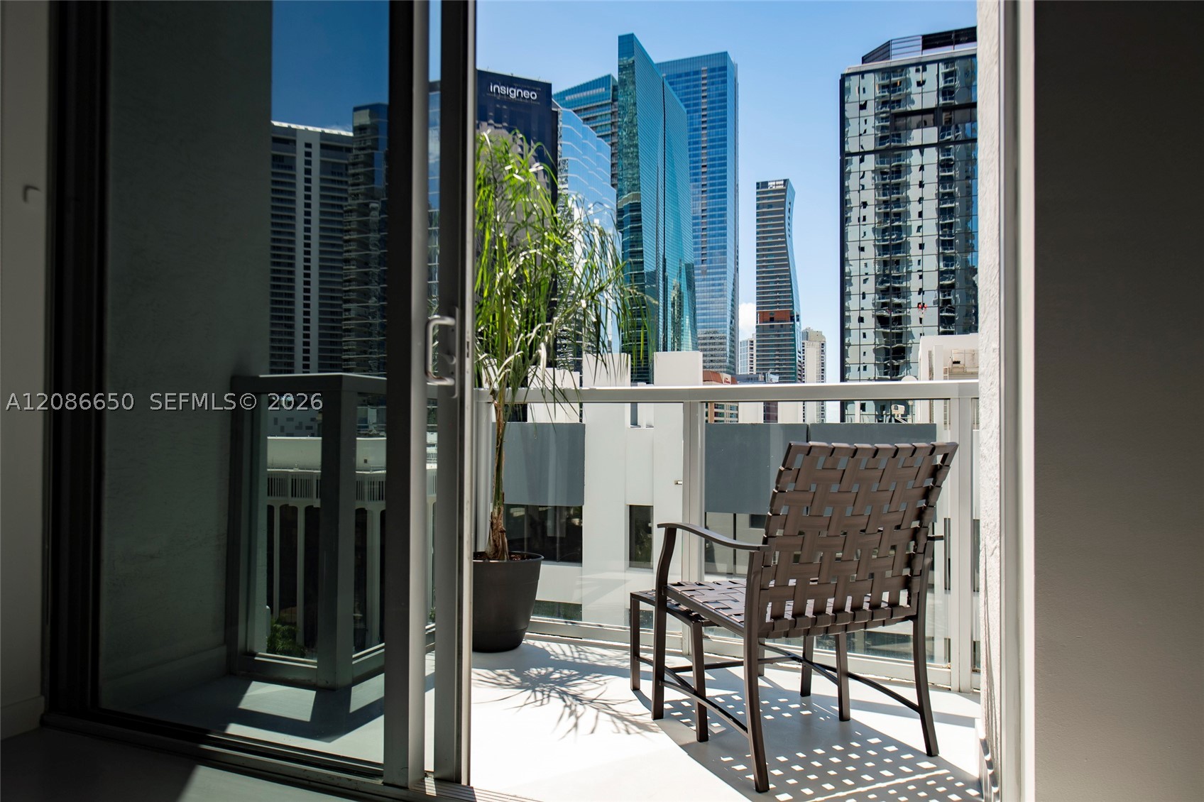 1060 Brickell Ave #1015, Miami FL 33131