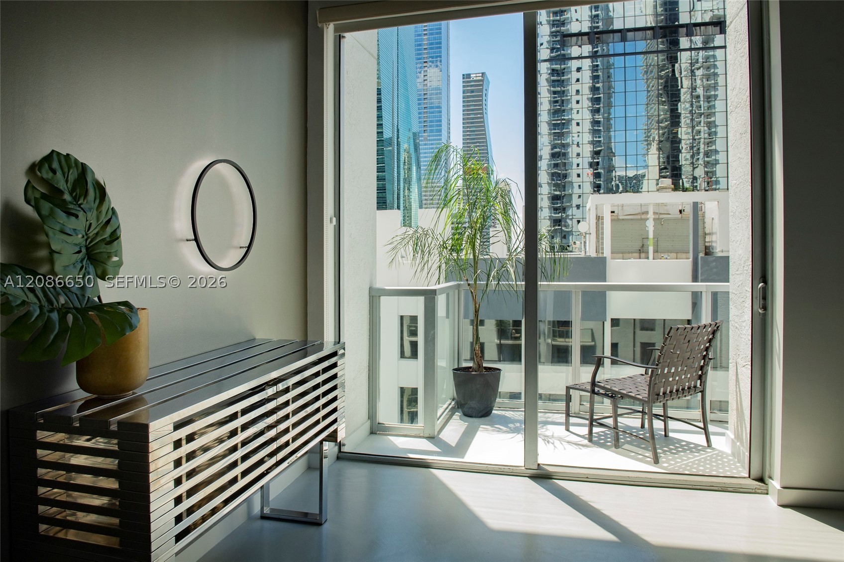 1060 Brickell Ave #1015, Miami FL 33131