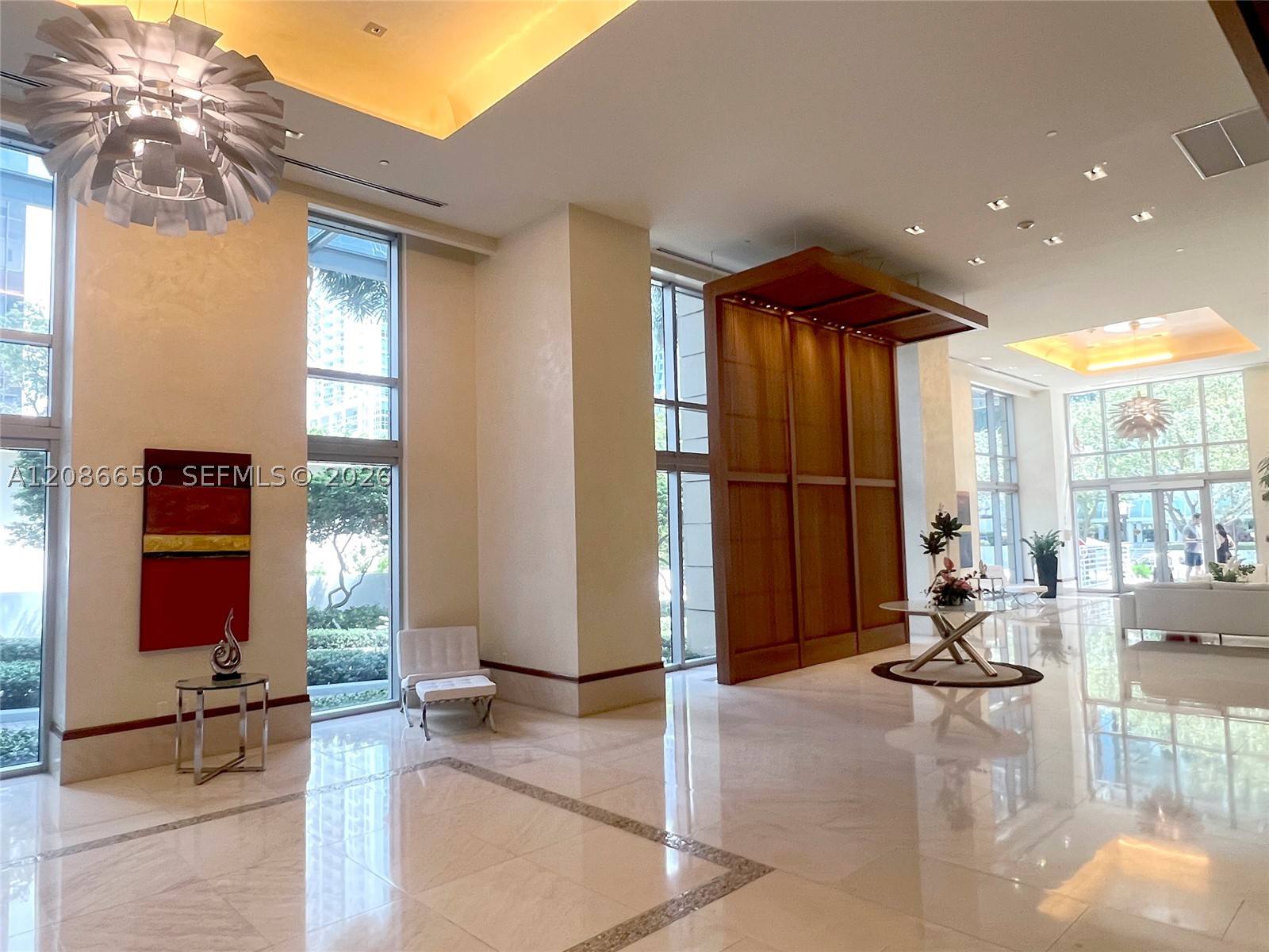 1060 Brickell Ave #1015, Miami FL 33131