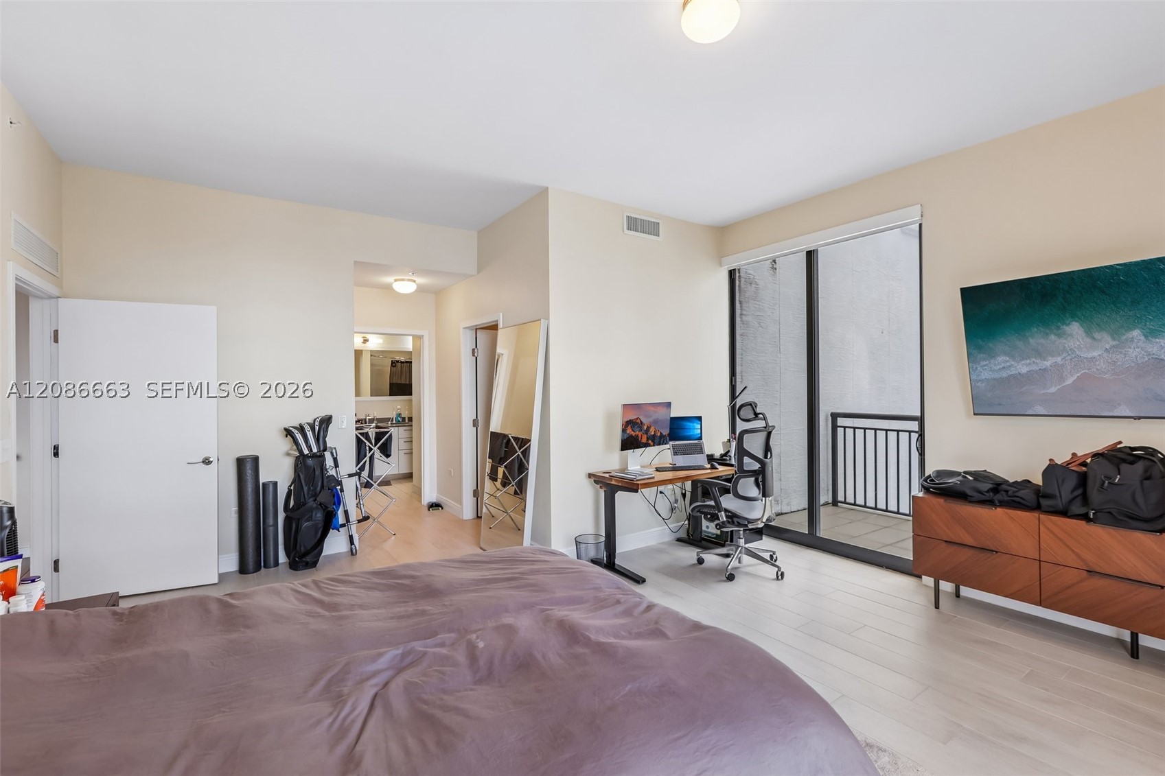 999 SW 1st Ave #UPH12, Miami FL 33130