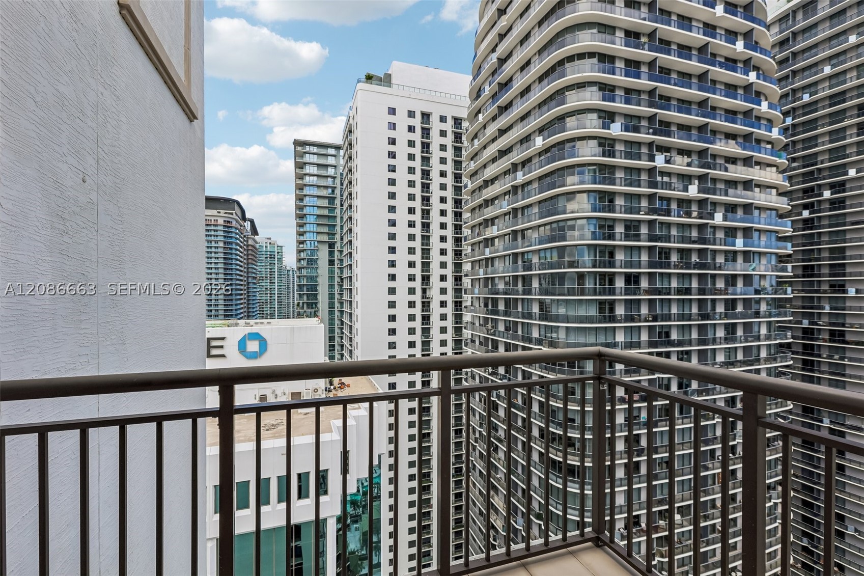 999 SW 1st Ave #UPH12, Miami FL 33130