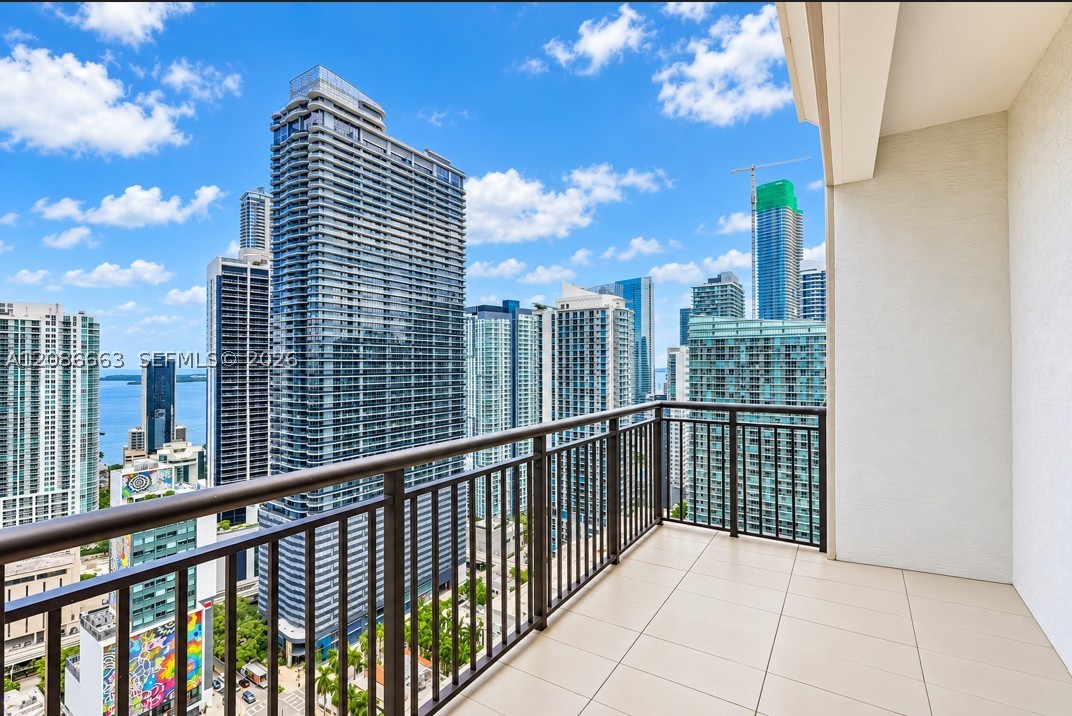 999 SW 1st Ave #UPH12, Miami FL 33130