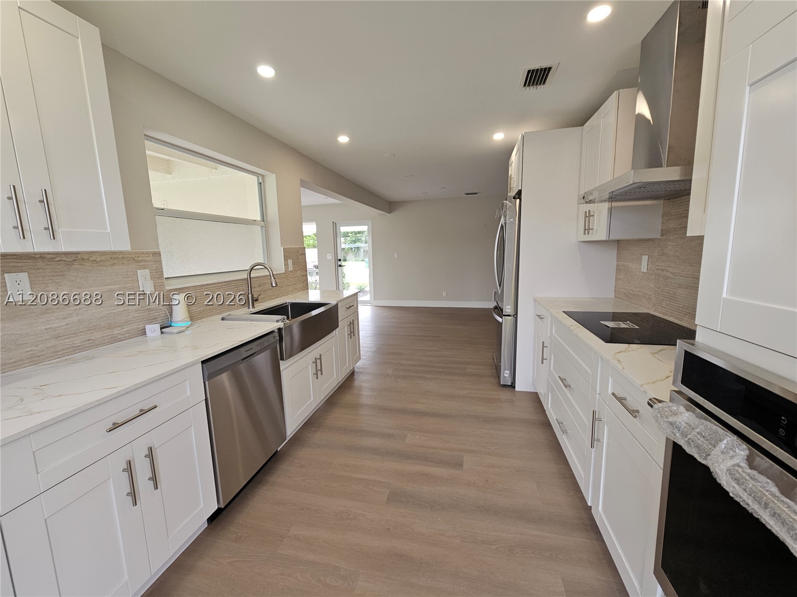6064 NW 16th Ct, Margate FL 33063