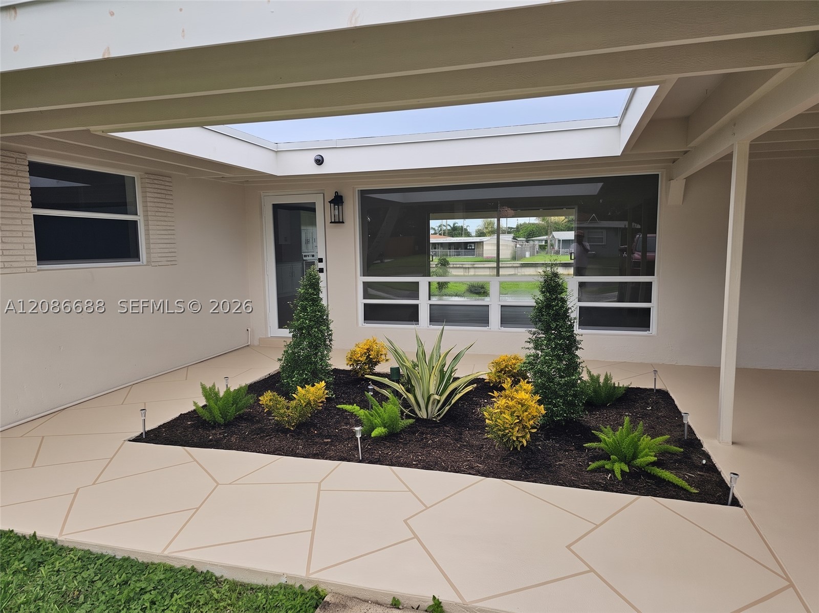 6064 NW 16th Ct, Margate FL 33063
