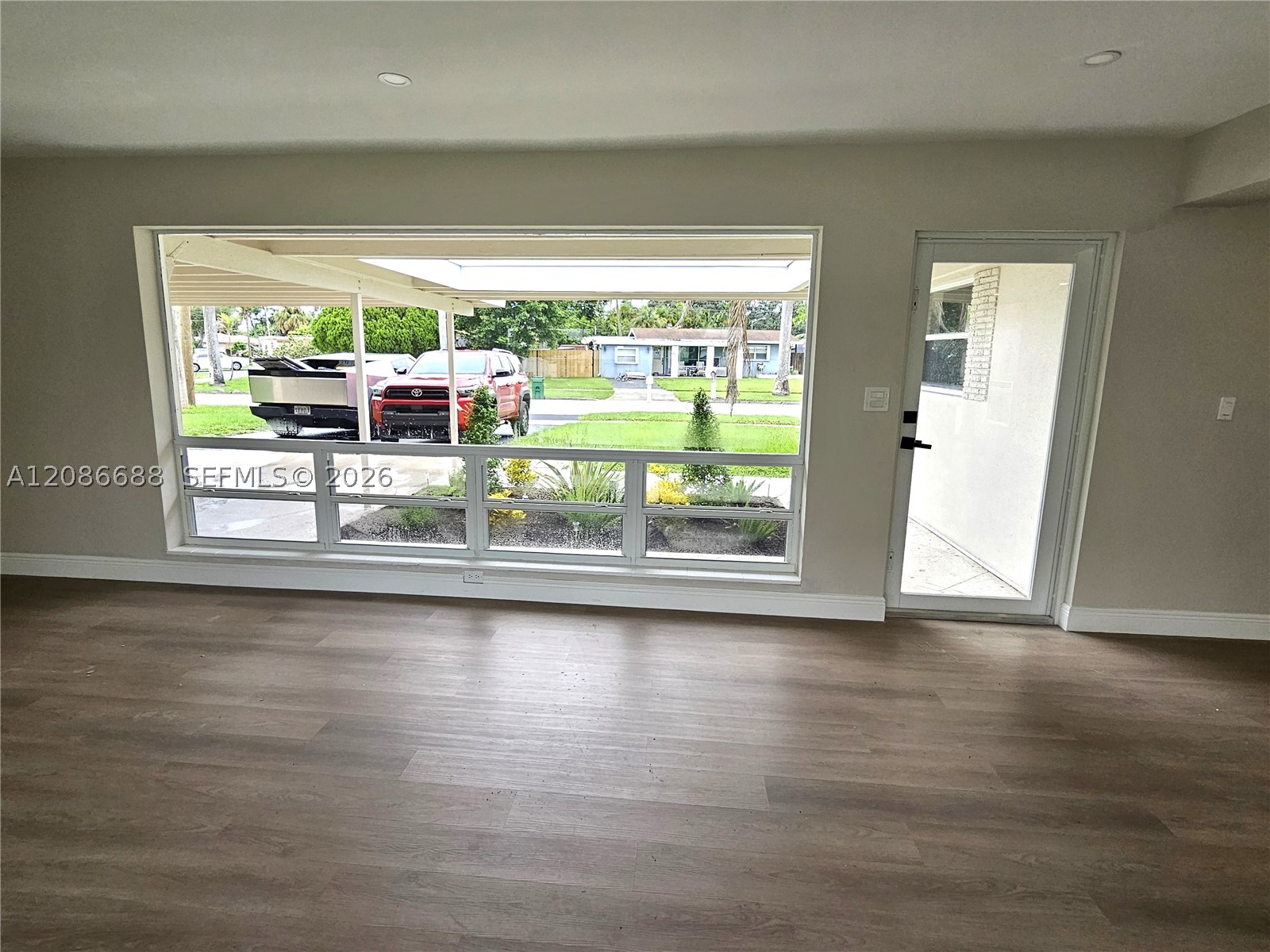 6064 NW 16th Ct, Margate FL 33063