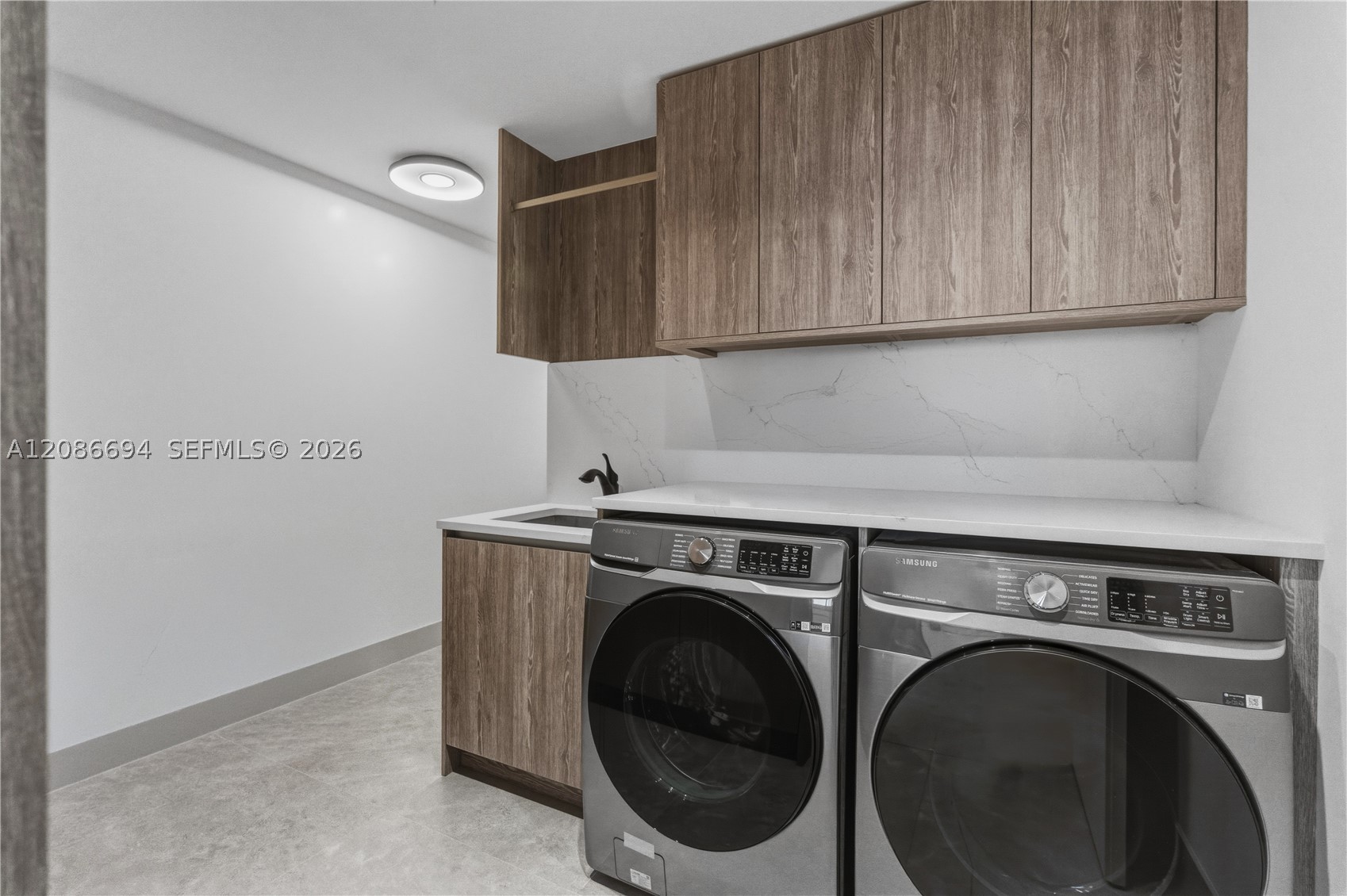 6051 N Ocean Dr #1601, Hollywood FL 33019