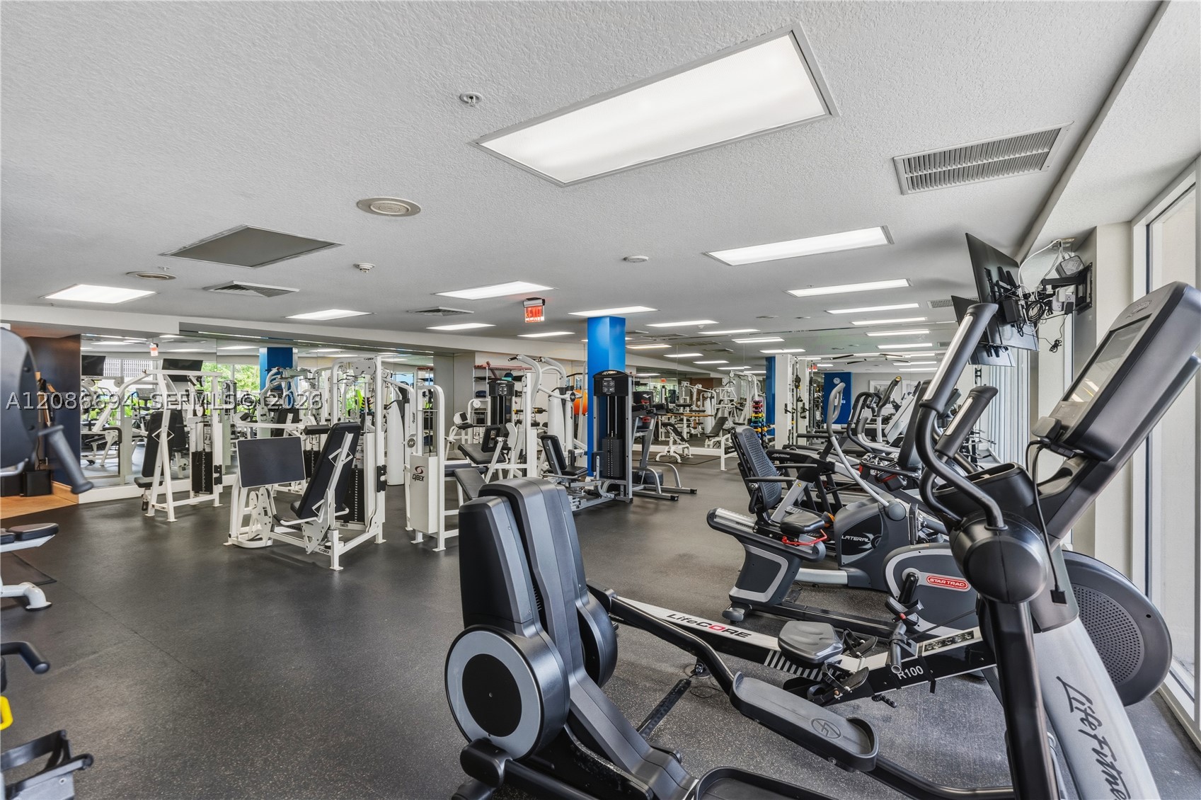 6051 N Ocean Dr #1601, Hollywood FL 33019