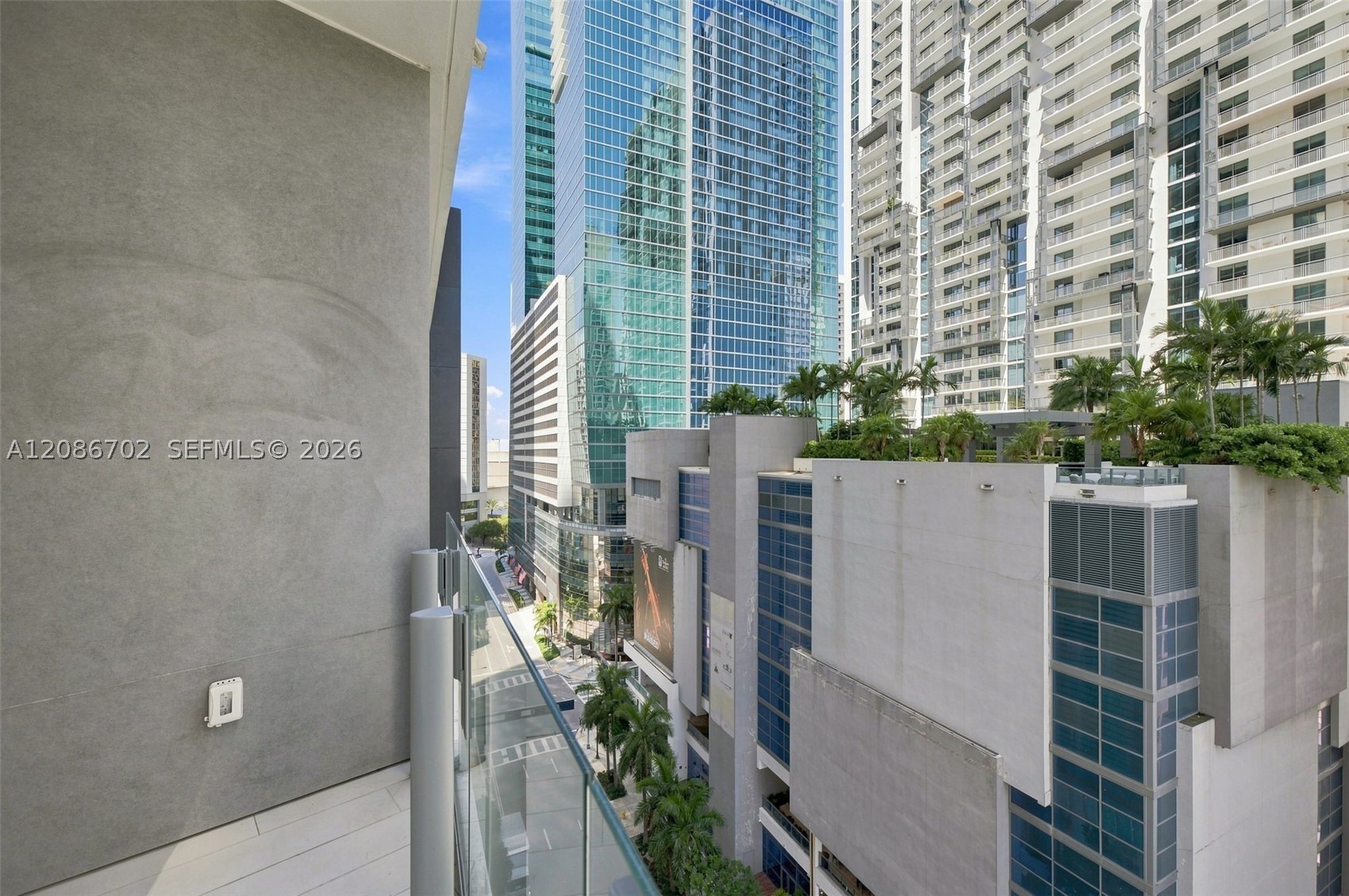 300 Biscayne Blvd Way #1106, Miami FL 33131