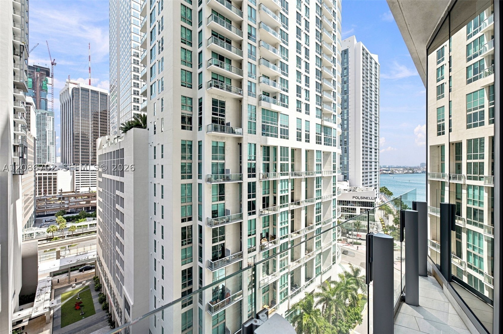 300 Biscayne Blvd Way #1106, Miami FL 33131