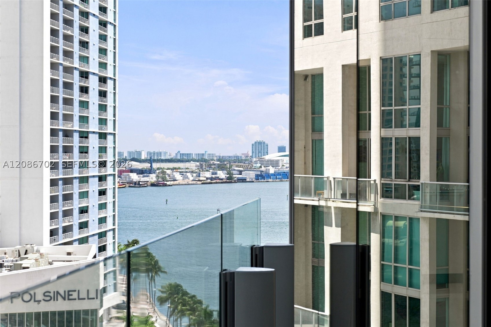 300 Biscayne Blvd Way #1106, Miami FL 33131