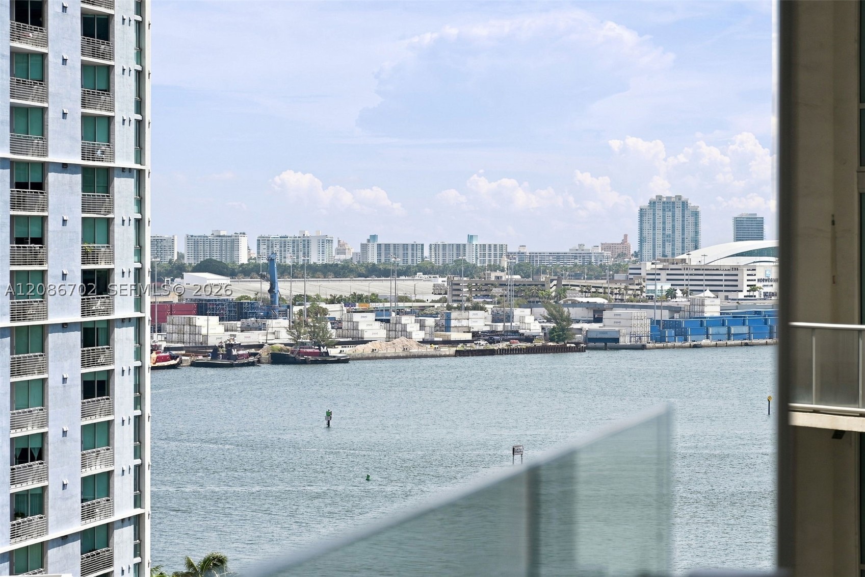 300 Biscayne Blvd Way #1106, Miami FL 33131