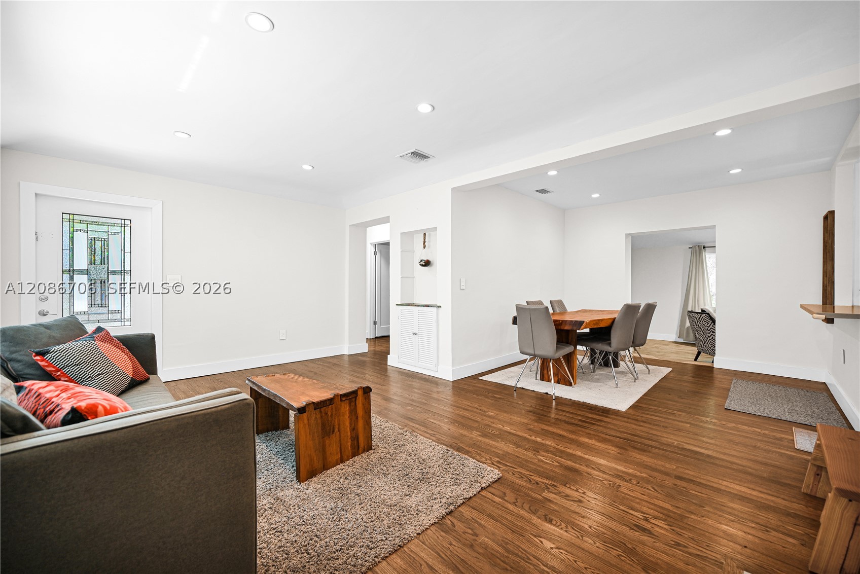 295 De Leon Dr, Miami Springs FL 33166