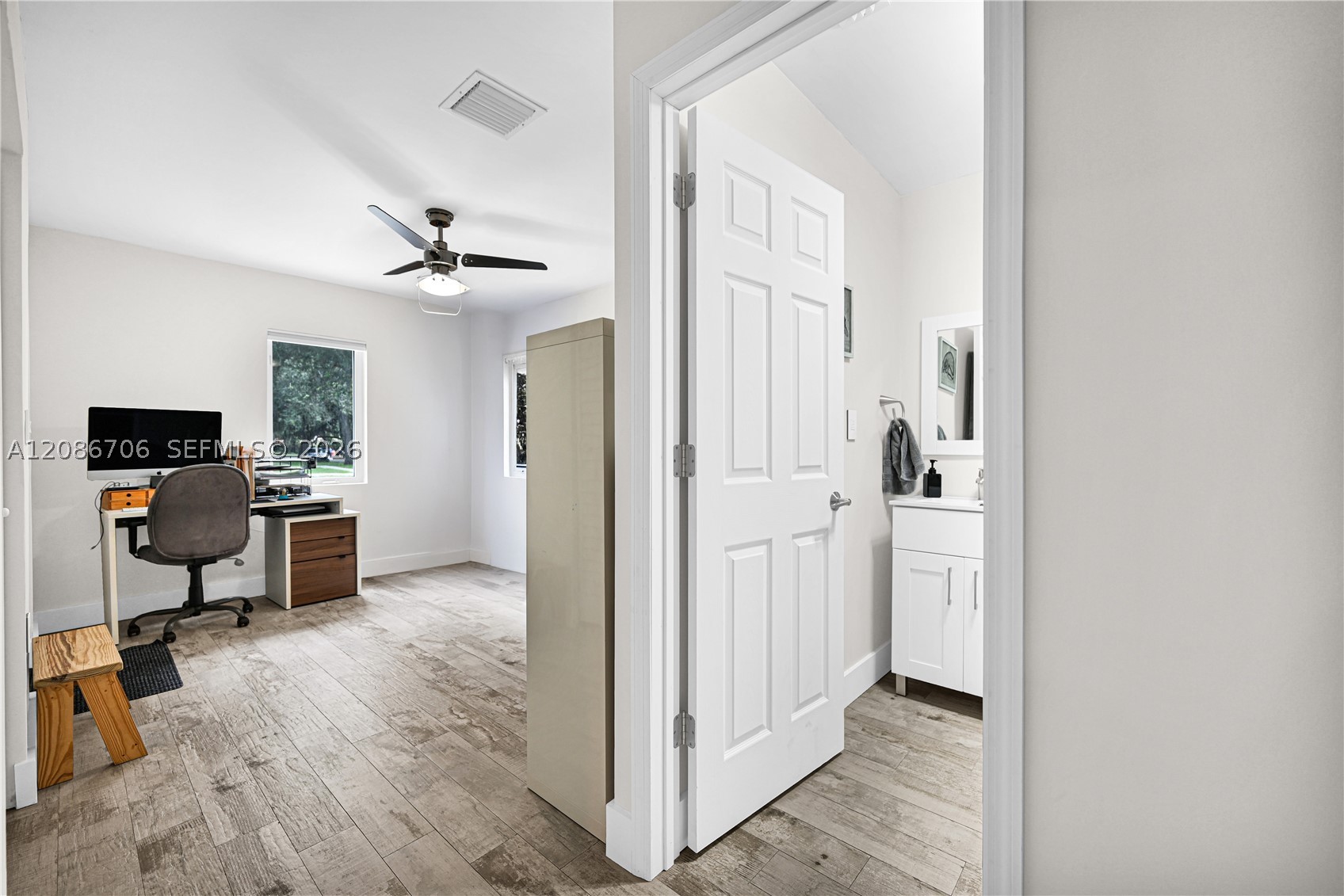 295 De Leon Dr, Miami Springs FL 33166